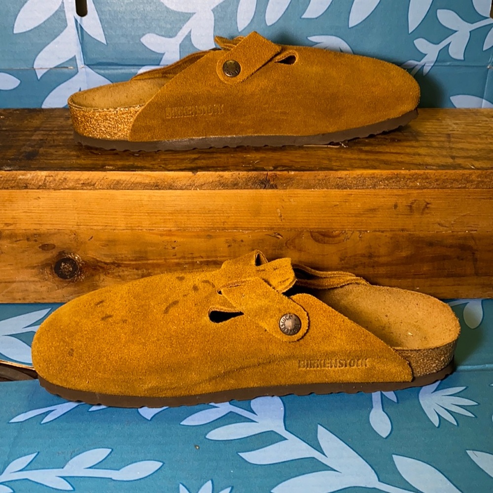Birkenstock Boston suede clog